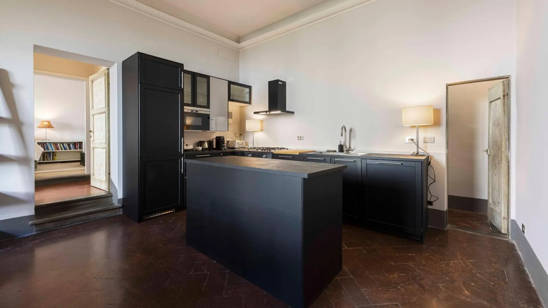 Classic Borgo Apostoli By Mmega Florence Apartment